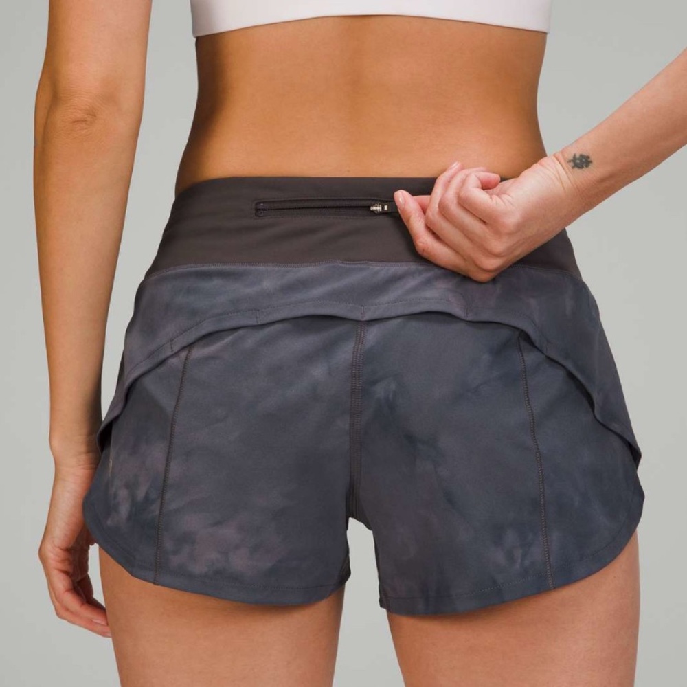 Diamond dye speed ups 2.5 inch low rise lululemon